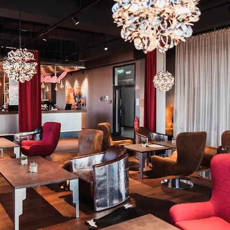 Amedia Express Graz Airport, Trademark Collection By Wyndham מלון 3*