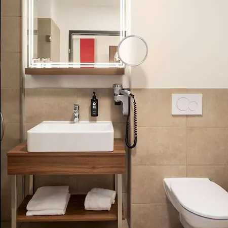 Amedia Express Graz Airport, Trademark Collection By Wyndham מלון