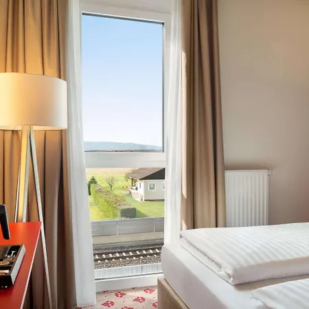 Hotel Dormero Jeho Graz Airport 4*
