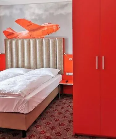 Dormero Jeho Graz Airport Hotel 4*