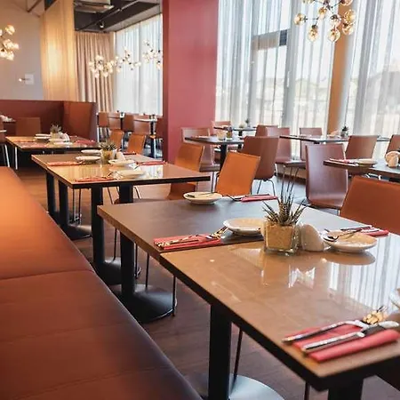 מלון Amedia Express Graz Airport, Trademark Collection By Wyndham 3*